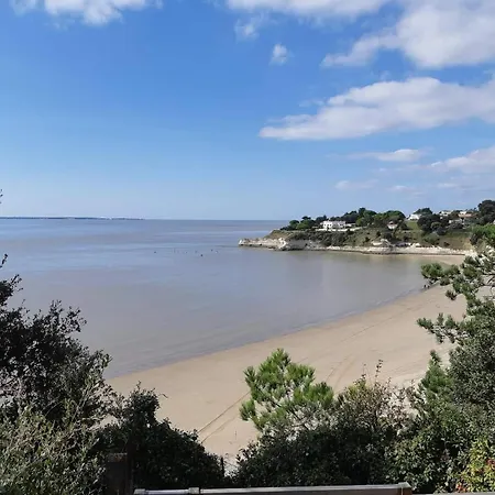 Maison De Famille Meschers Sur Gironde Plein Centre Ville Et A 14 Mn A Pieds De La Plage 别墅 *